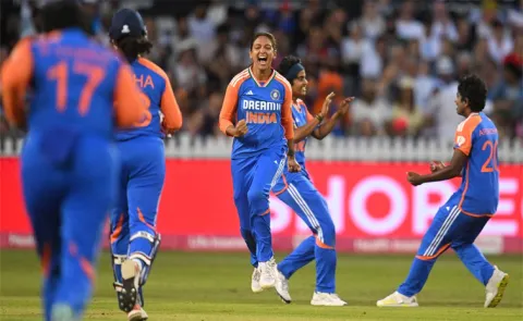 India Beat England In 4th Womens T20I, Clinches The Series6