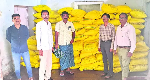 ఎరువుల కోసం ఆందోళన వద్దు