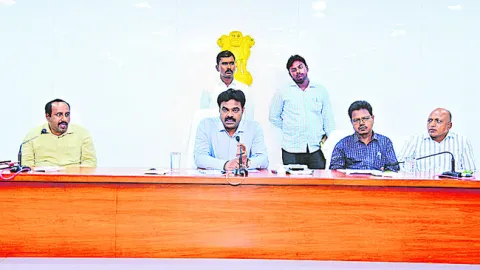 ఎకరాకు రూ.18 లక్షల చొప్పున పరిహారం 
