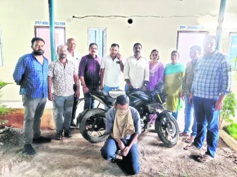 గంజాయి తరలిస్తున్న  వ్యక్తి అరెస్ట్‌