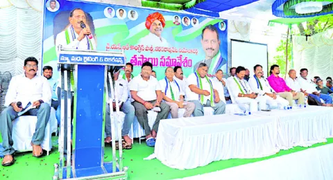 ఆందోళనతోనే ‘తల్లికి వందనం’ 

