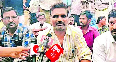 రైతు సంఘం నేతపై టీడీపీ నాయకుల దాడి 