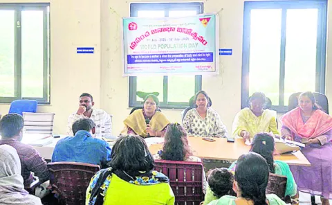 గర్భిణుల వివరాలు ఆన్‌లైన్‌ చేయాలి
