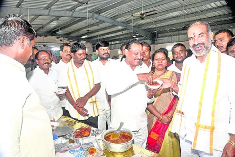 మత్స్యకారులు సాంకేతికతను అందిపుచ్చుకోవాలి
