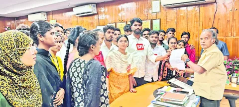 పీజీ ఆన్‌లైన్‌ కోర్సులను రద్దు చేయాలి