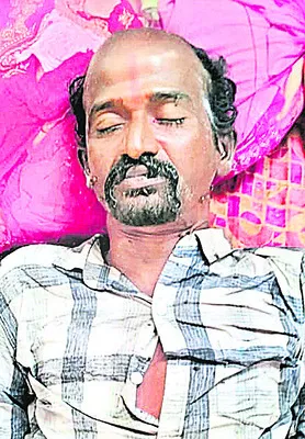 నీటిగుంటలో పడి వ్యక్తి మృతి 