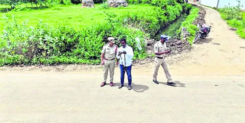నగర శివార్లలో డ్రోన్లతో నిఘా
