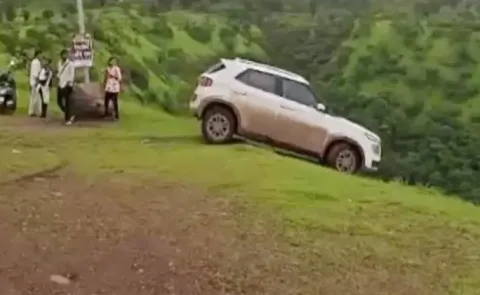 Young Man Lost Control Car Plunged 300 Feet Into Table Point15