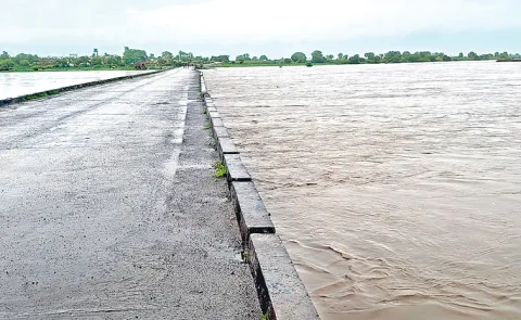 Heavy flood water enters Pranahita river