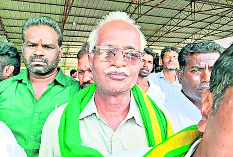 కేసులతో భయపెడతారా? 
