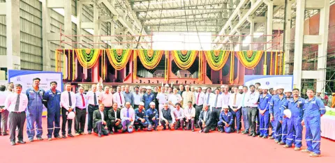 కాట్టుపల్లిలో నౌకాదళం కీల్‌ లేయింగ్‌