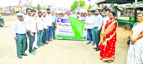 జనాభా నియంత్రణకు కృషి చేయాలి