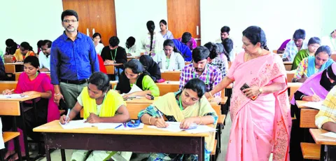 పీజీ పరీక్షలు ప్రారంభం 