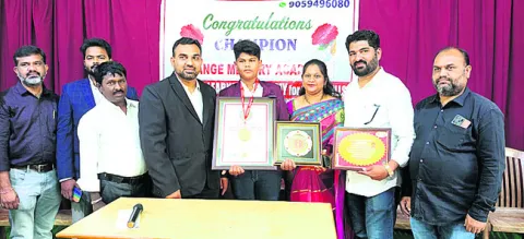 40 సెకండ్లు.. 118 మూలకాలు 
