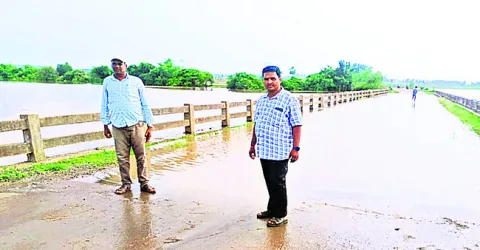 పెరుగుతున్న గోదావరి ఉధృతి