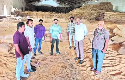రూ.18.71 కోట్ల సీఎంఆర్‌ మాయం 