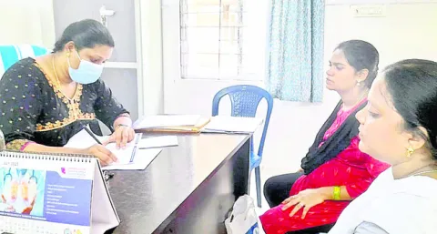 గర్భిణుల ఆరోగ్యం పట్ల అప్రమత్తం