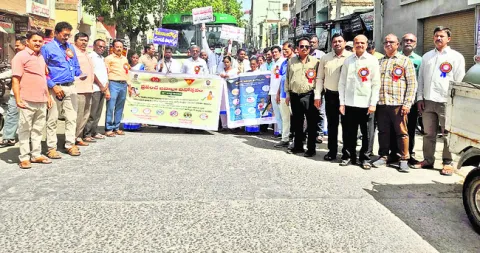 ఆరోగ్యకరమైన కుటుంబం శ్రేయస్కరం 