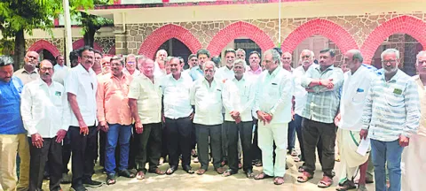 మంత్రితో జరిగిన ఒప్పందాన్ని అమలుచేయాలి 