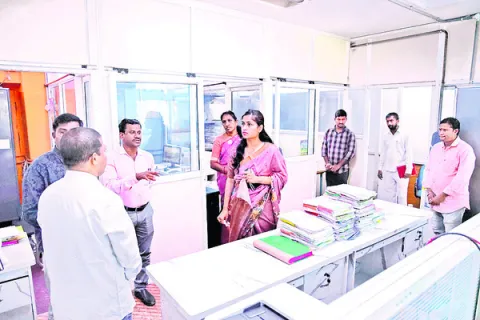సమయపాలన పాటించకపోతే చర్యలు