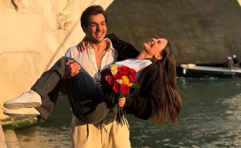 Youtuber Ashish Chanchlani Dating Elli Avram
