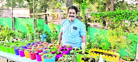 అతడి 