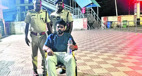 సకాలంలో చికిత్స.. యువకుడికి ఊరట