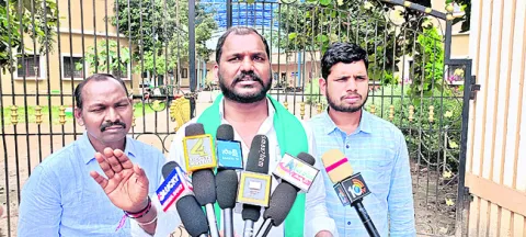 ఆక్రమణలు తొలగించి.. మాట నిలుపుకోండి 