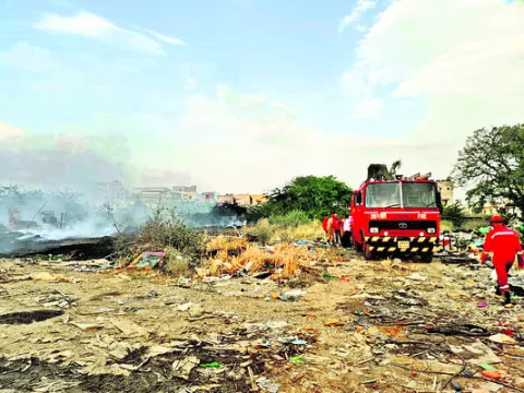 వక్ఫ్‌బోర్డు స్థలంలో భారీ అగ్ని ప్రమాదం
