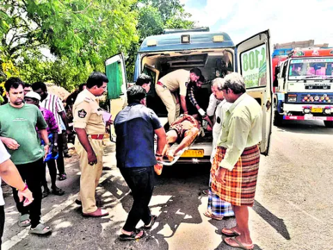పోలీసుల అదుపులో రాయచోటి వాసులు !