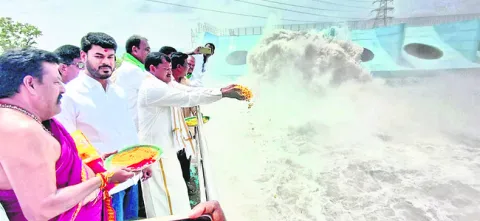 కాంగ్రెస్‌ హయాంలోనే ప్రతిపాదనలు