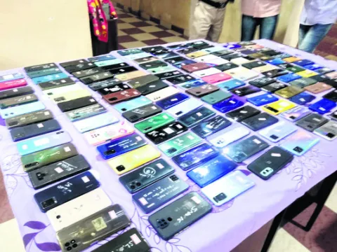 చోరీ ఫోన్ల రికవరీలో జాప్యం