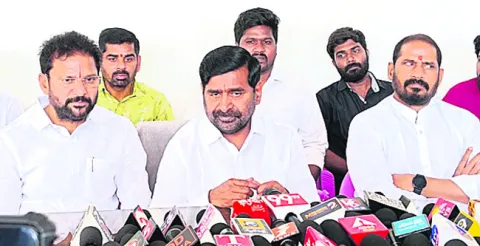 చేతకాకపోతే కాళేశ్వరం ప్రాజెక్టును కేసీఆర్‌కు అప్పగించండ