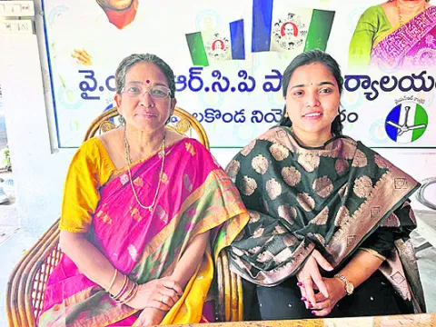 రాష్ట్రంలో క్షీణించిన శాంతిభద్రతలు 