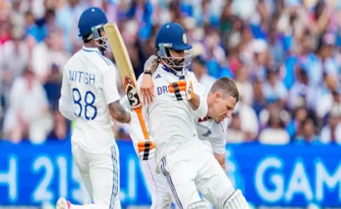 Carse tries to put arm around Jadeja neck Stokes intervenes Video Viral5