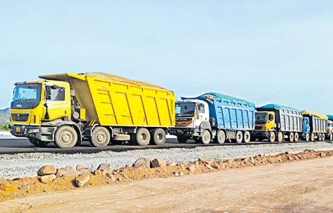 Illegal sand transport to Tamil Nadu