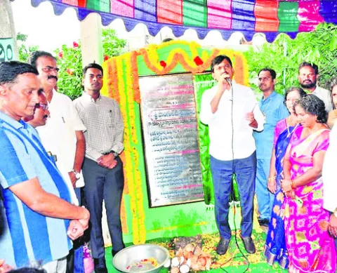 నేటి నుంచి రేషన్‌ కార్డుల పంపిణీ
