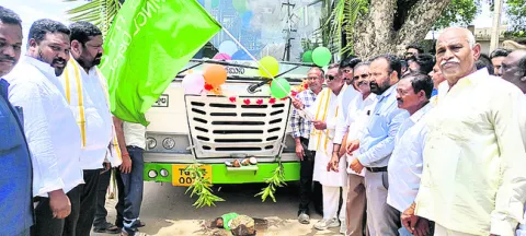 నాటిక ప్రతీ మొక్కను   సంరక్షించాలి
