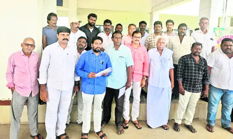 ఎస్టీ మహిళ రిజర్వేషన్‌ కొనసాగించాలి 
