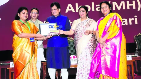 నరసాపురం లేసుకు ఓడీఓపీ అవార్డు 