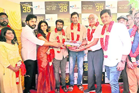 సూపర్‌గుడ్‌ ఫిలింస్‌ చిత్రంలో విశాల్‌