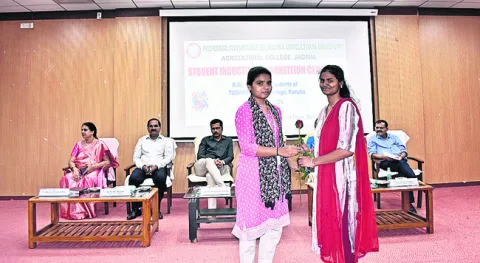 ‘పొలాస’కు కోరుట్ల వ్యవసాయ విద్యార్థినులు
