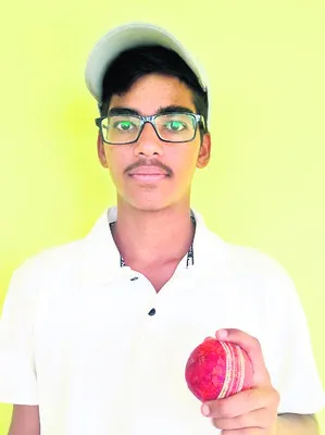 బౌలర్