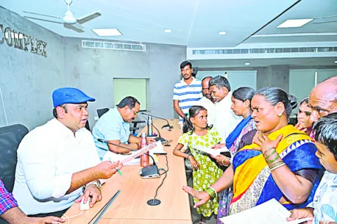 అర్జీలను వేగవంతంగా పరిష్కరించాలి