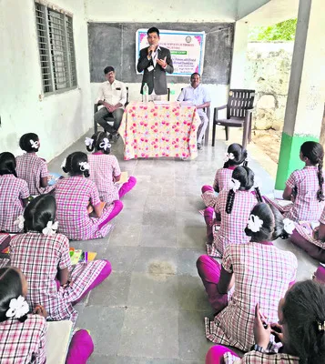 వైకల్యం ఉన్నవారిని వేధిస్తే చర్యలు 