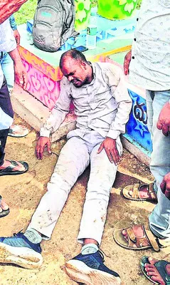పంచాయతీ కార్యదర్శిపై దాడి 