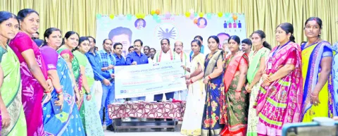 మహిళా సాధికారతే ప్రభుత్వ లక్ష్యం 
