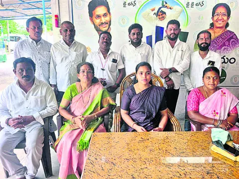 ఇంకెన్నాళ్లీ రెడ్‌బుక్‌ రాజ్యాంగ పాలన? 