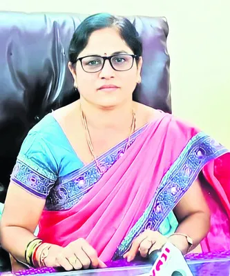 రాష్ట్రంలో మహిళలకు రక్షణ కరువు