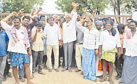 Tobacco Farmers Protest Against Kutami Govt